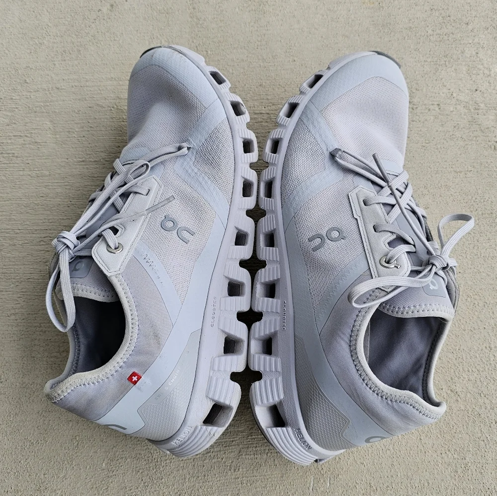 On Running Men's Athletic Shoes - Light Gray - Picture 3 of 8